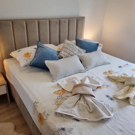 Apartments Manuel Banjol エクステリア 写真