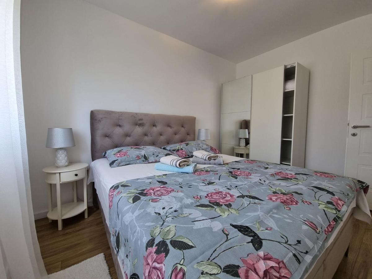 Apartments Manuel Banjol エクステリア 写真
