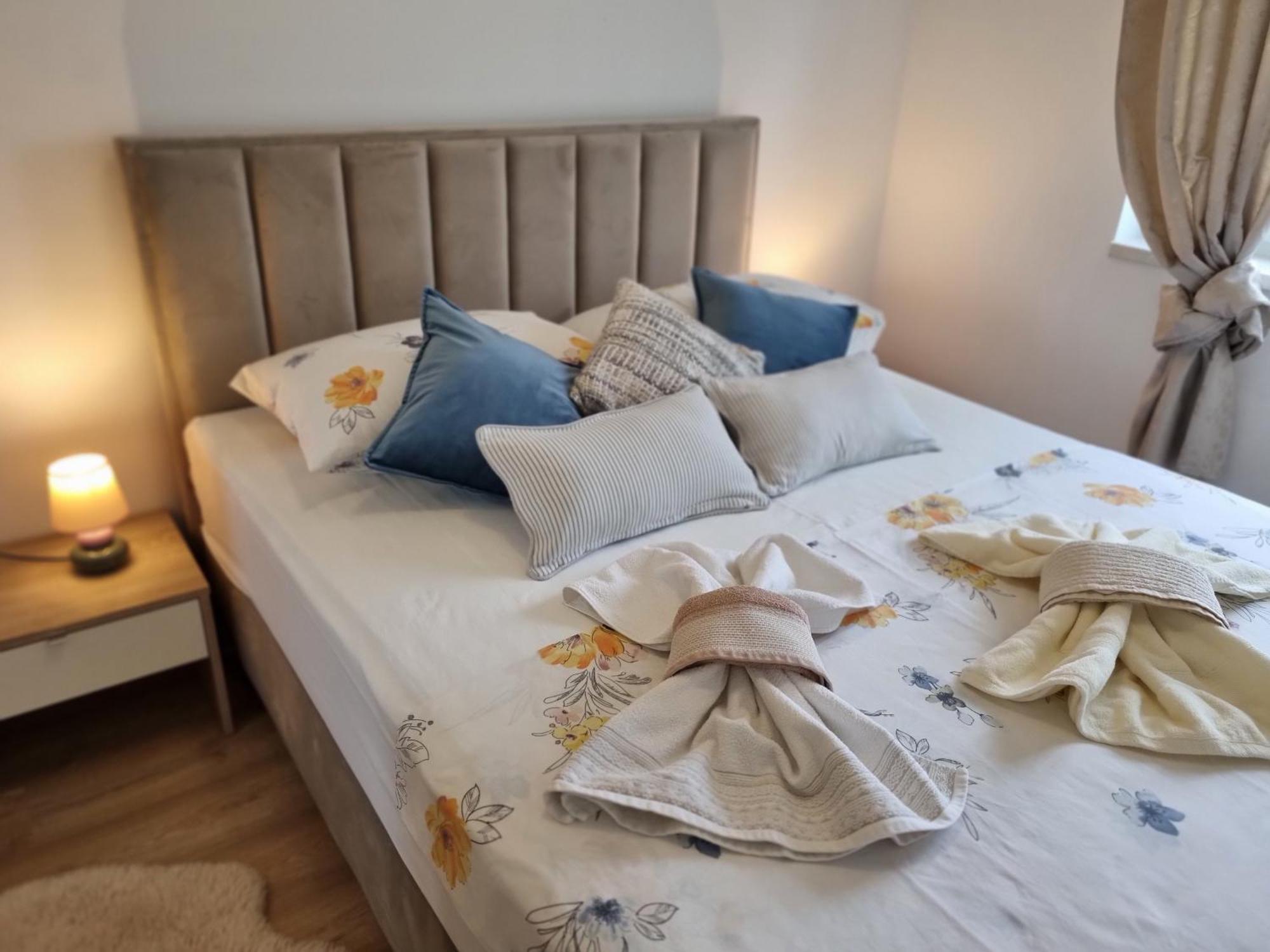 Apartments Manuel Banjol エクステリア 写真