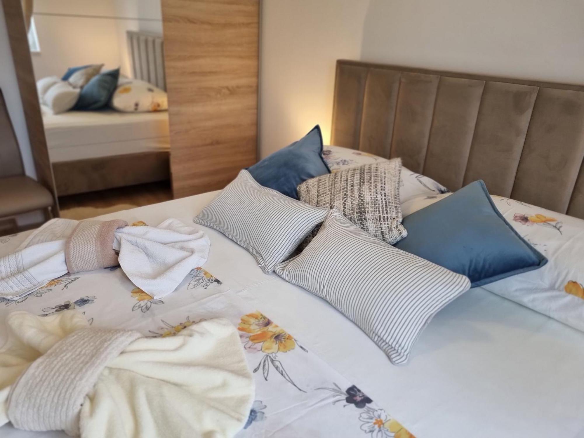 Apartments Manuel Banjol エクステリア 写真